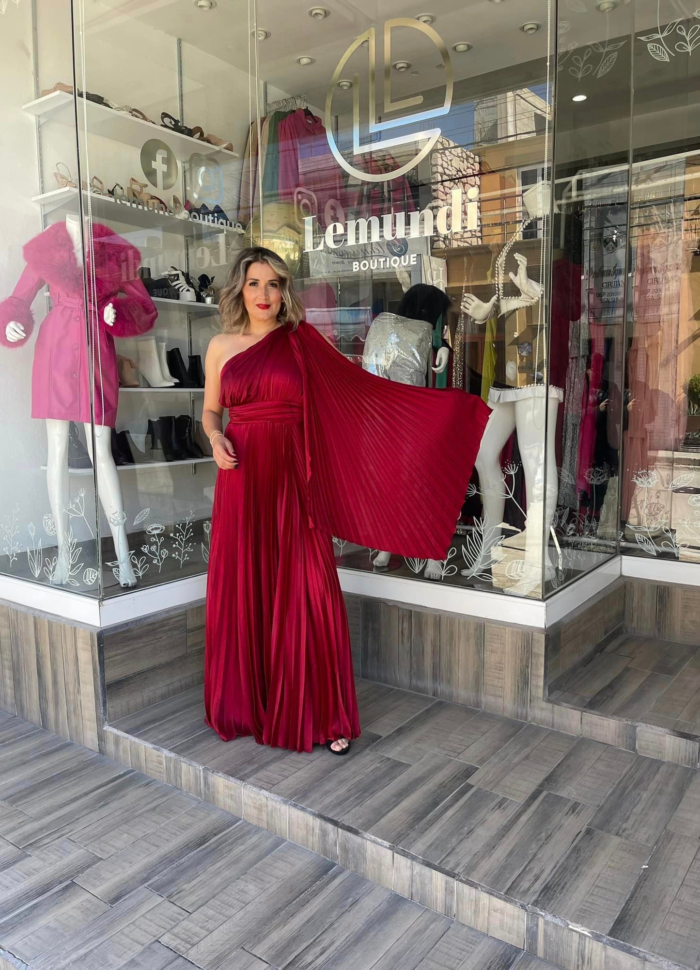 Maxi Vestido Plisado Satinado